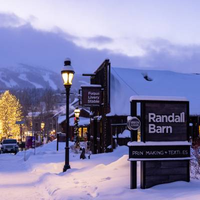 Indoor Inspiration: A Guide to Winter Workshops & Creative Art Classes in Breckenridge