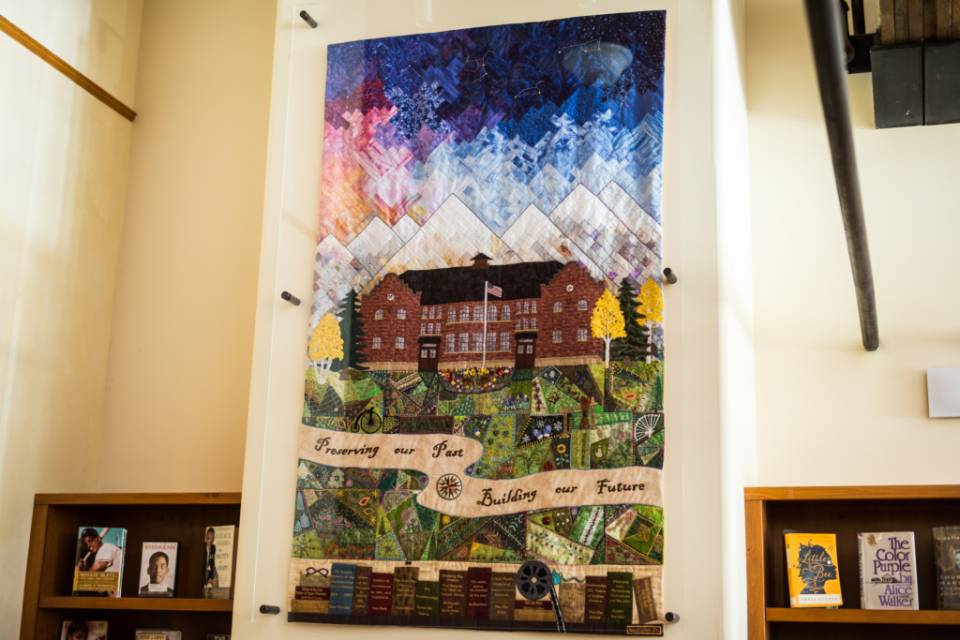 library quilt 2