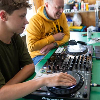 Remixes + Mash-ups: Intro to Djing - Ages 6-12 (Series)