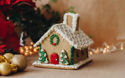 Handmade Holiday: Gingerbread House Contest