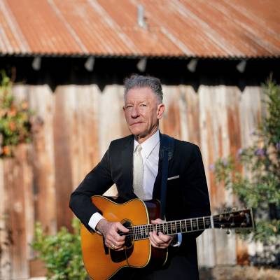 Lyle Lovett with guitar