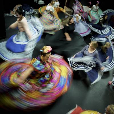 Retratos De La Vida ("Portraits of Life")